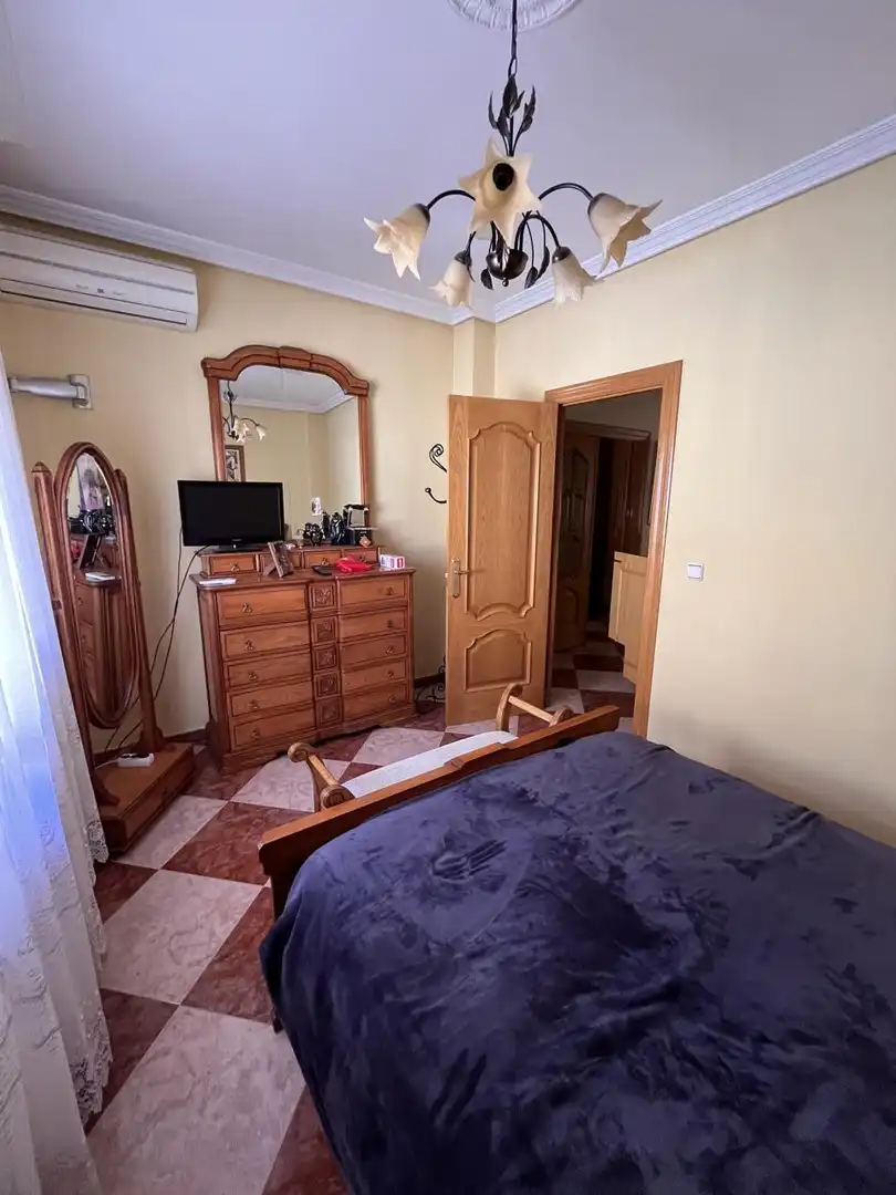 Dormitori de Casa o xalet en venda en Coria amb Aire condicionat i Terrassa