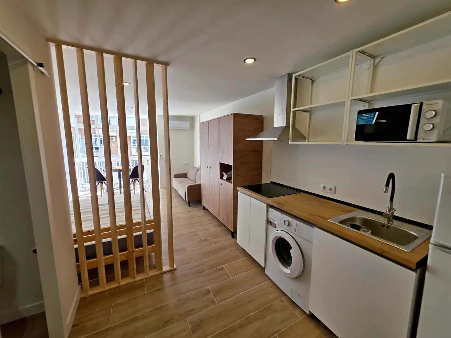 Küche von Wohnung zur Miete in Benalmádena mit Klimaanlage, Privatgarten und Schwimmbad