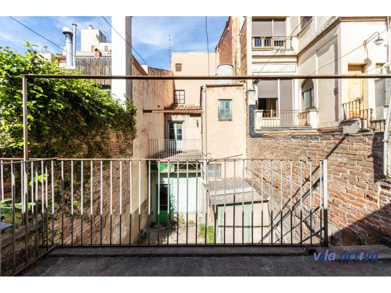 Exterior view of House or chalet for sale in Terrassa  with Terrace
