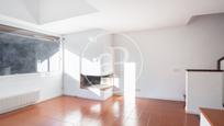 Living room of Single-family semi-detached for sale in  Barcelona Capital  with Air Conditioner, Heating and Private garden