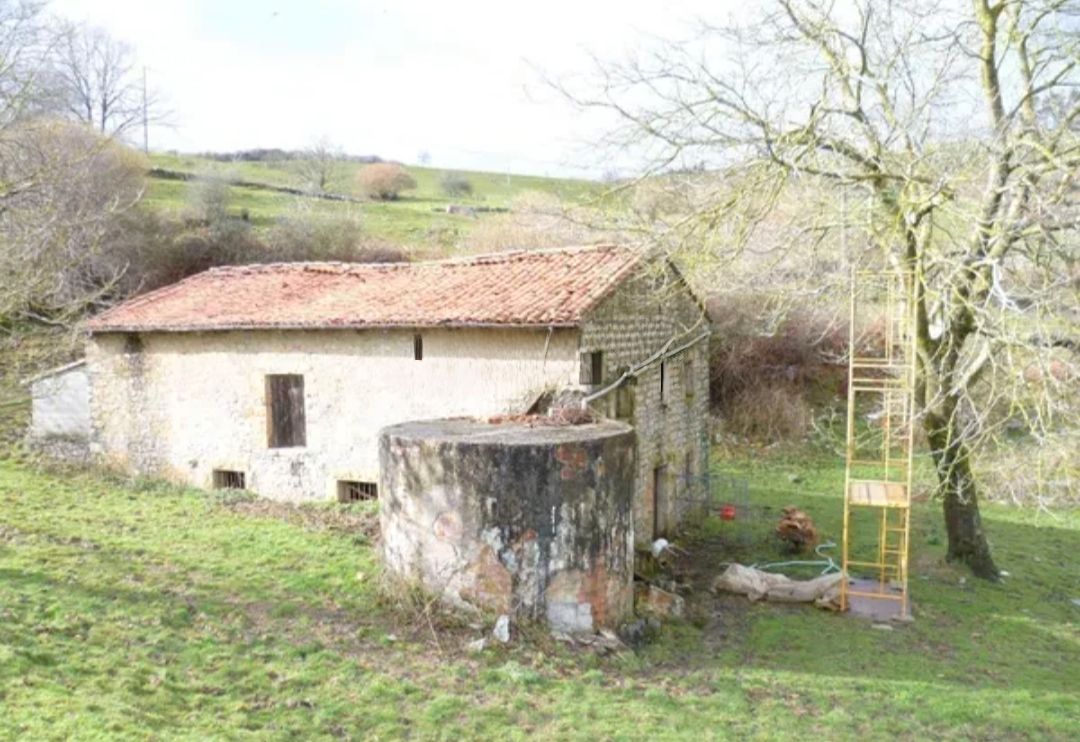 Außenansicht von Grundstücke zum verkauf in Corvera de Toranzo