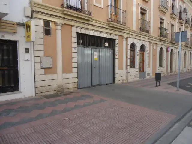 Garage zur Miete in San Miguel, 132, San Miguel