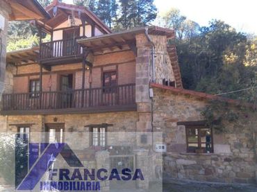 Casa en venda a Anievas