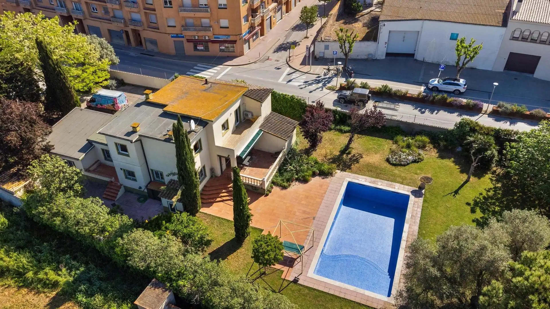 Exterior view of Houses for sale in Sant Pere Pescador  with Air Conditioner, Heating and Private garden