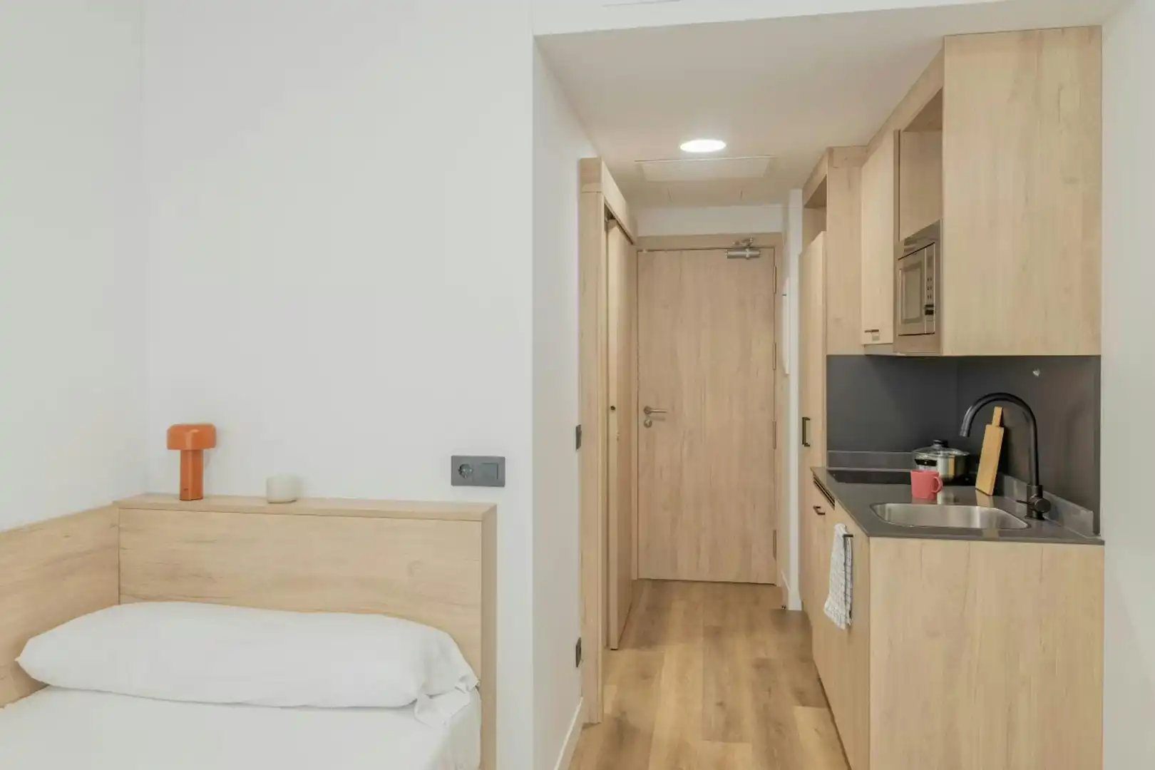 Schlafzimmer von Gebäude zur Miete in Madrid