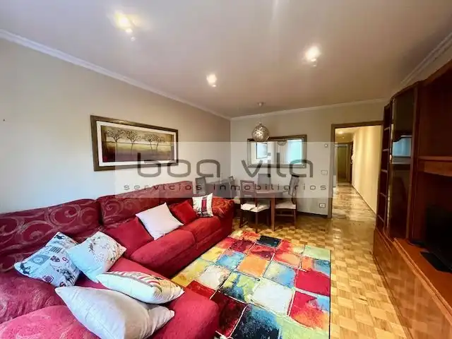 Wohnzimmer von Wohnung zum Verkauf in Pontevedra Capital  mit Heizung, Parkett und Abstellraum