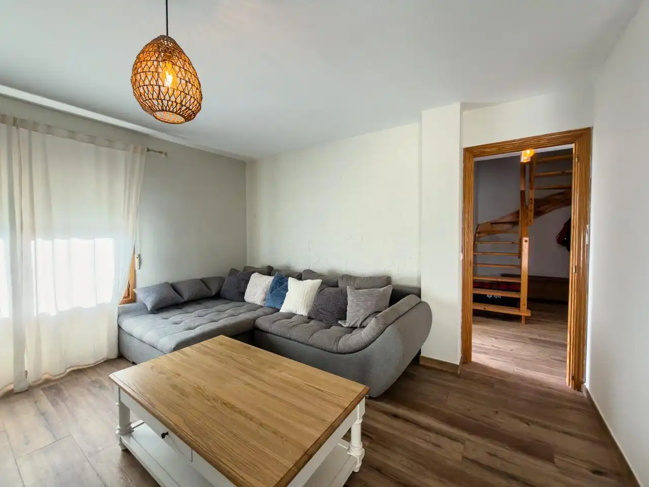 Living room of Houses for sale in Relleu  with Swimming Pool