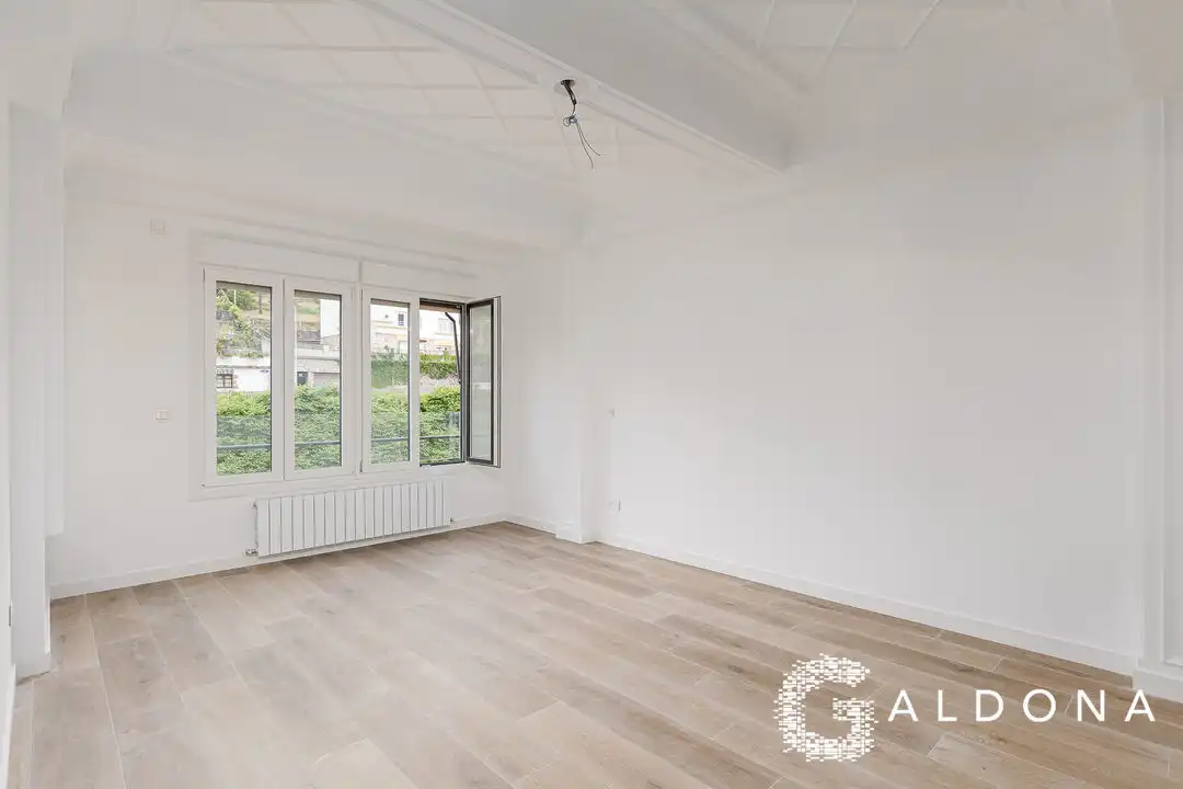 Living room of Flat for sale in Donostia - San Sebastián   with Heating