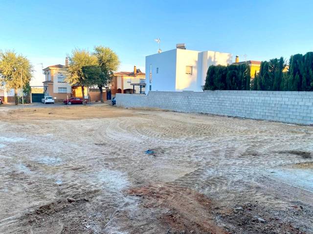 Terreno residencial en Venta en Calle Aliso, 1 en Almensilla