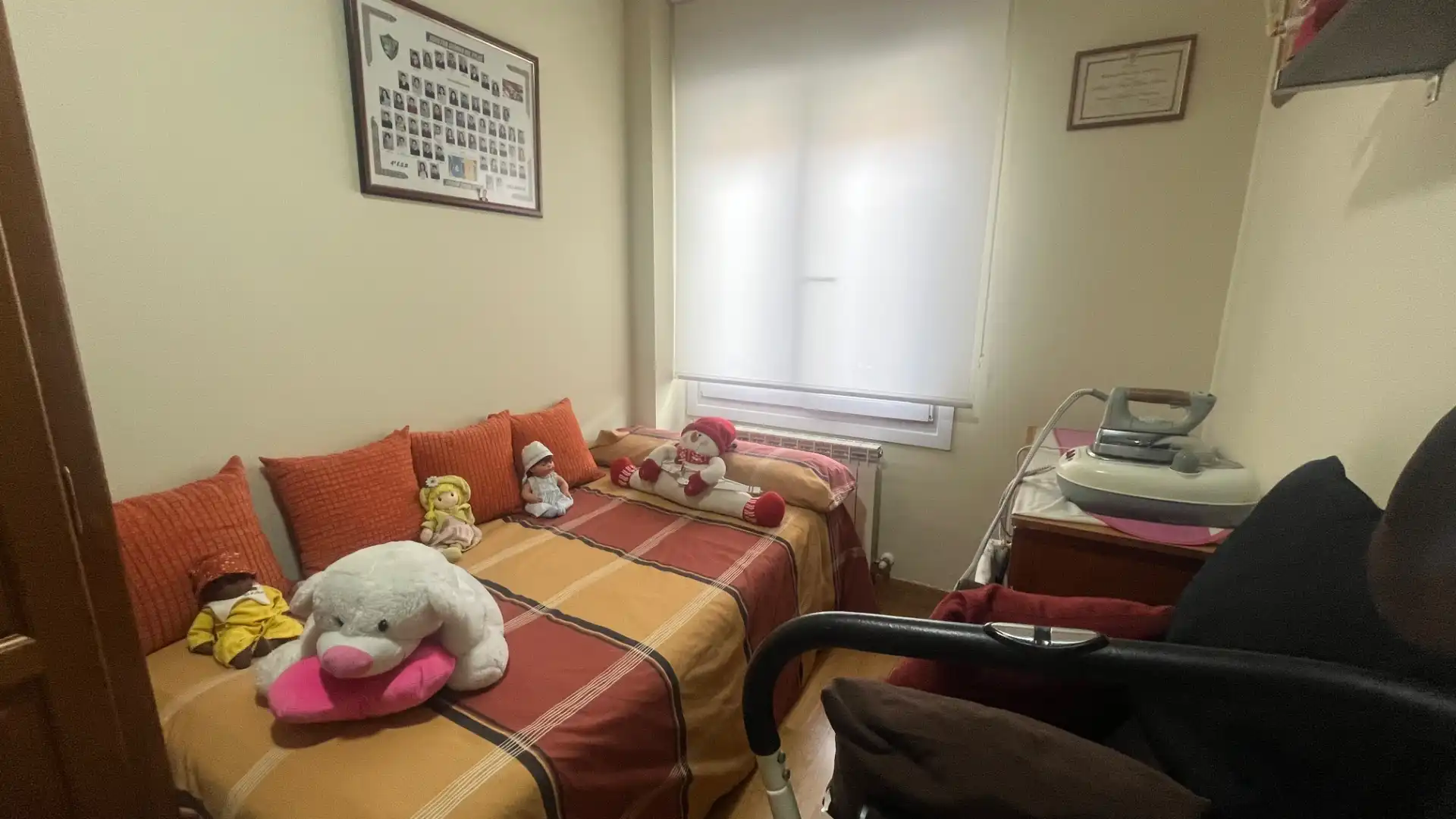 Schlafzimmer von Einfamilien-Reihenhaus zum Verkauf in Mojados mit Heizung und Parkett