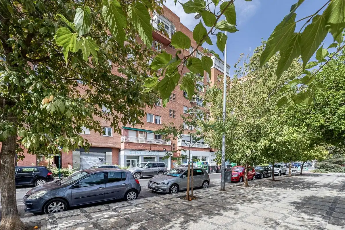 Exterior view of Flat for rent in Granada  with Balcony and Community pool