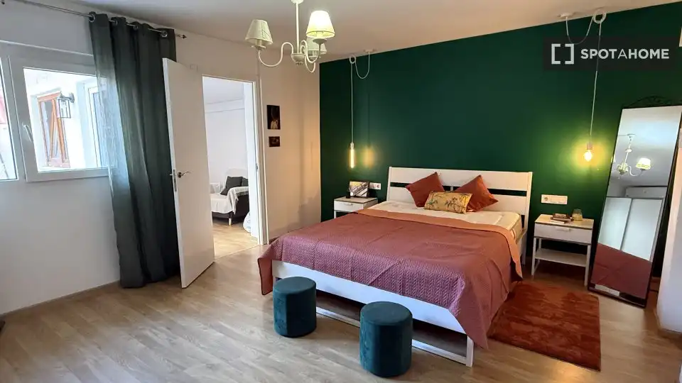Habitación de Piso de alquiler en Valencia con Aire acondicionado, Calefacción y Amueblado