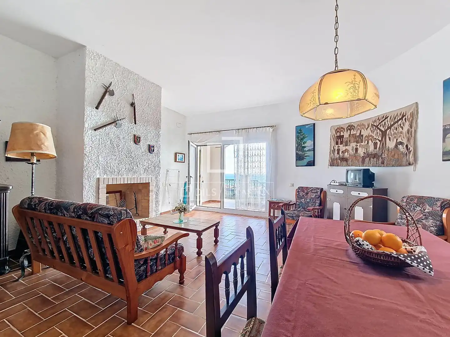 Sala d'estar de Casa o xalet en venda en Calafell amb Jardí privat, Terrassa i Traster