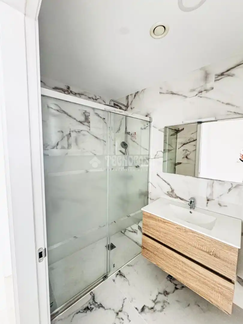 Baño de Dúplex en venta en Navalcarnero con Aire acondicionado, Calefacción y Terraza