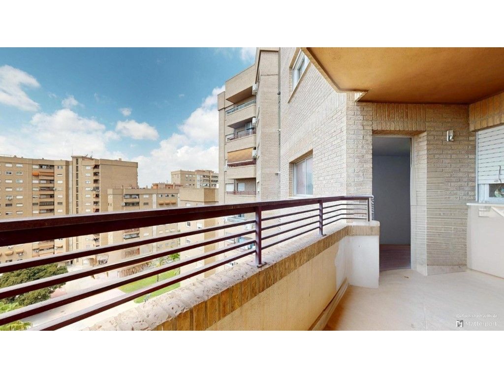 Vista exterior de Piso en venta en Xirivella