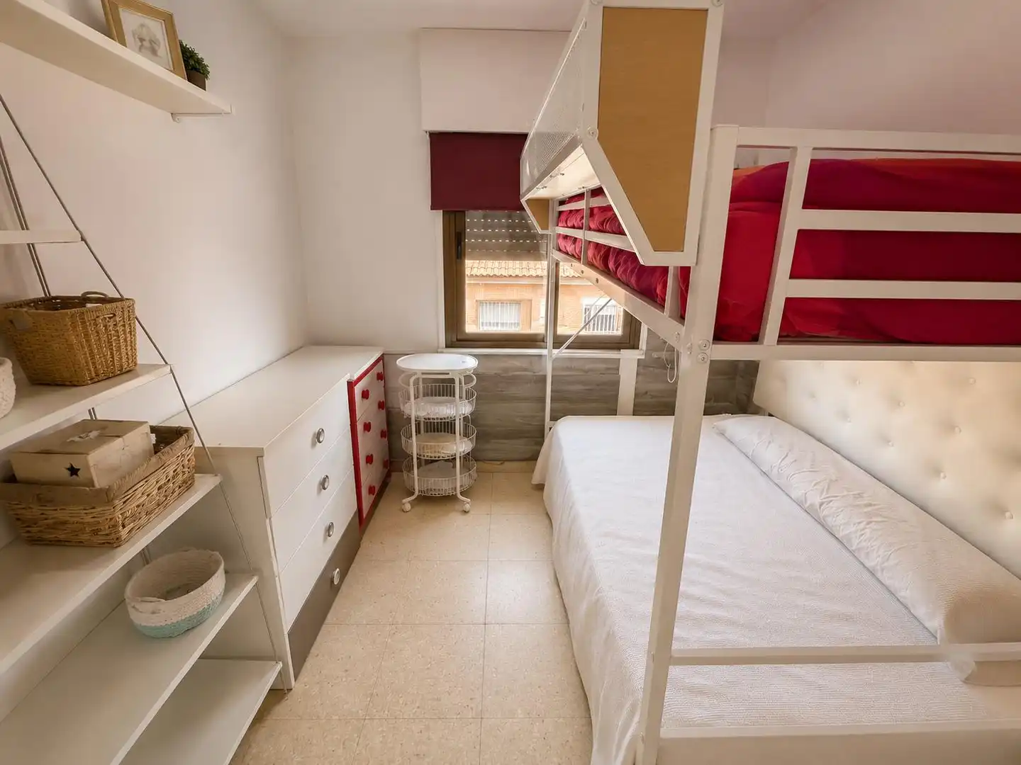 Bedroom of Detached homes for sale in Torrejón de la Calzada  with Air Conditioner, Heating and Private garden