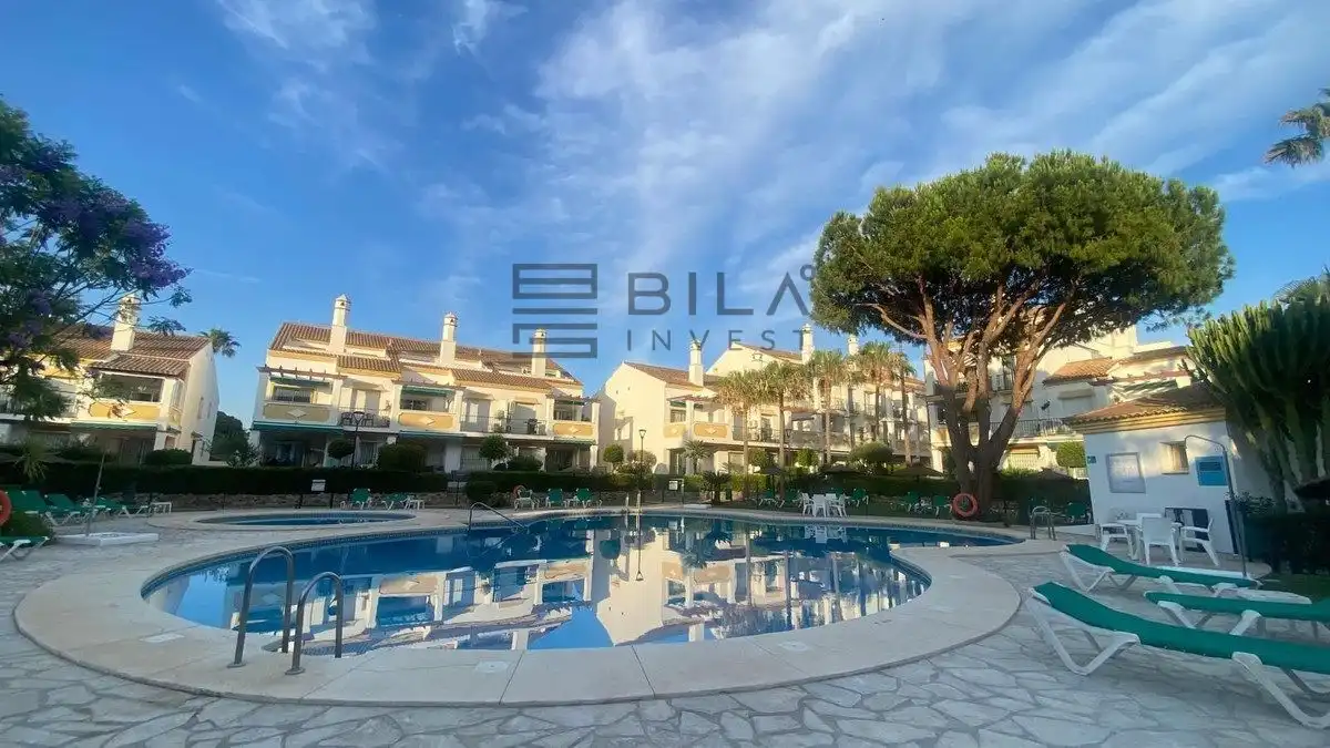 Penthouse with pool for sale in Faiways