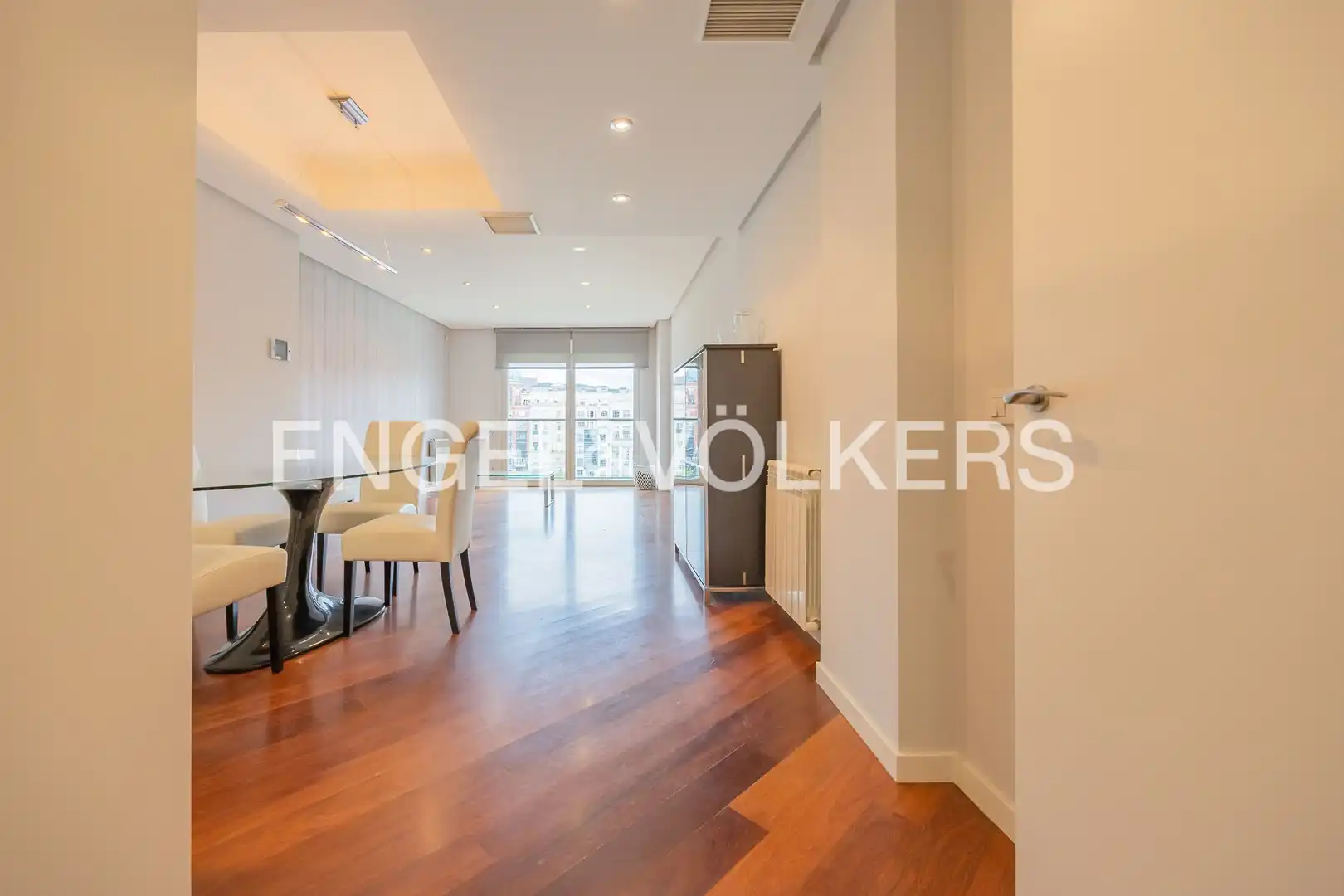 Dining room of Flat for sale in Bilbao   with Air Conditioner, Heating and Parquet flooring