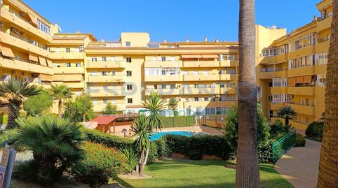 Foto 5 de Piso en venta en Calle Nenufar, Los Pacos, Fuengirola