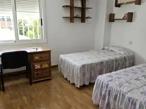 Habitación de Casa adosada en venta en Coslada con Aire acondicionado, Calefacción y Jardín privado