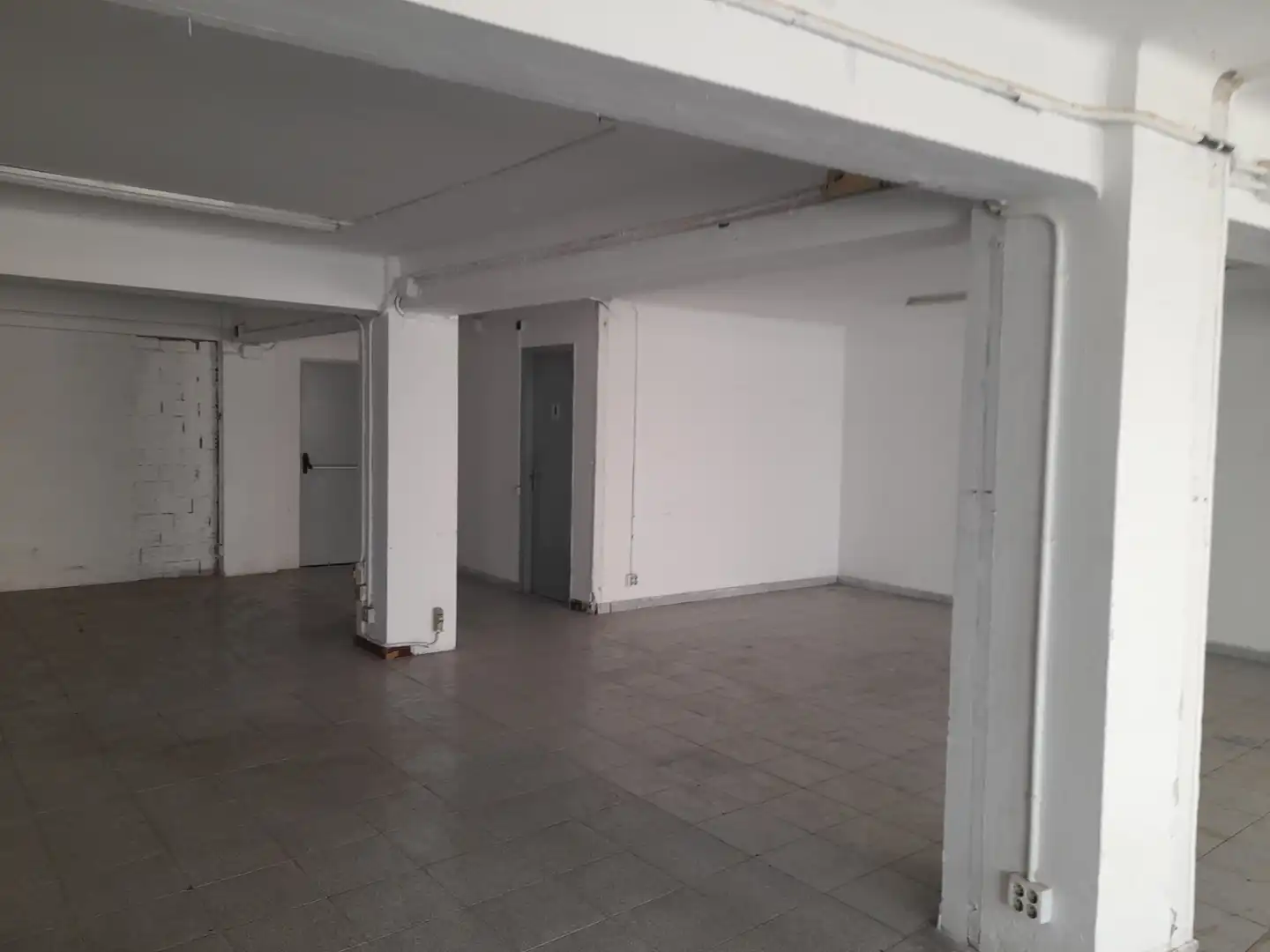Gewerbefläche zum Verkauf in Carrer Miquel Romeu, imagen 2