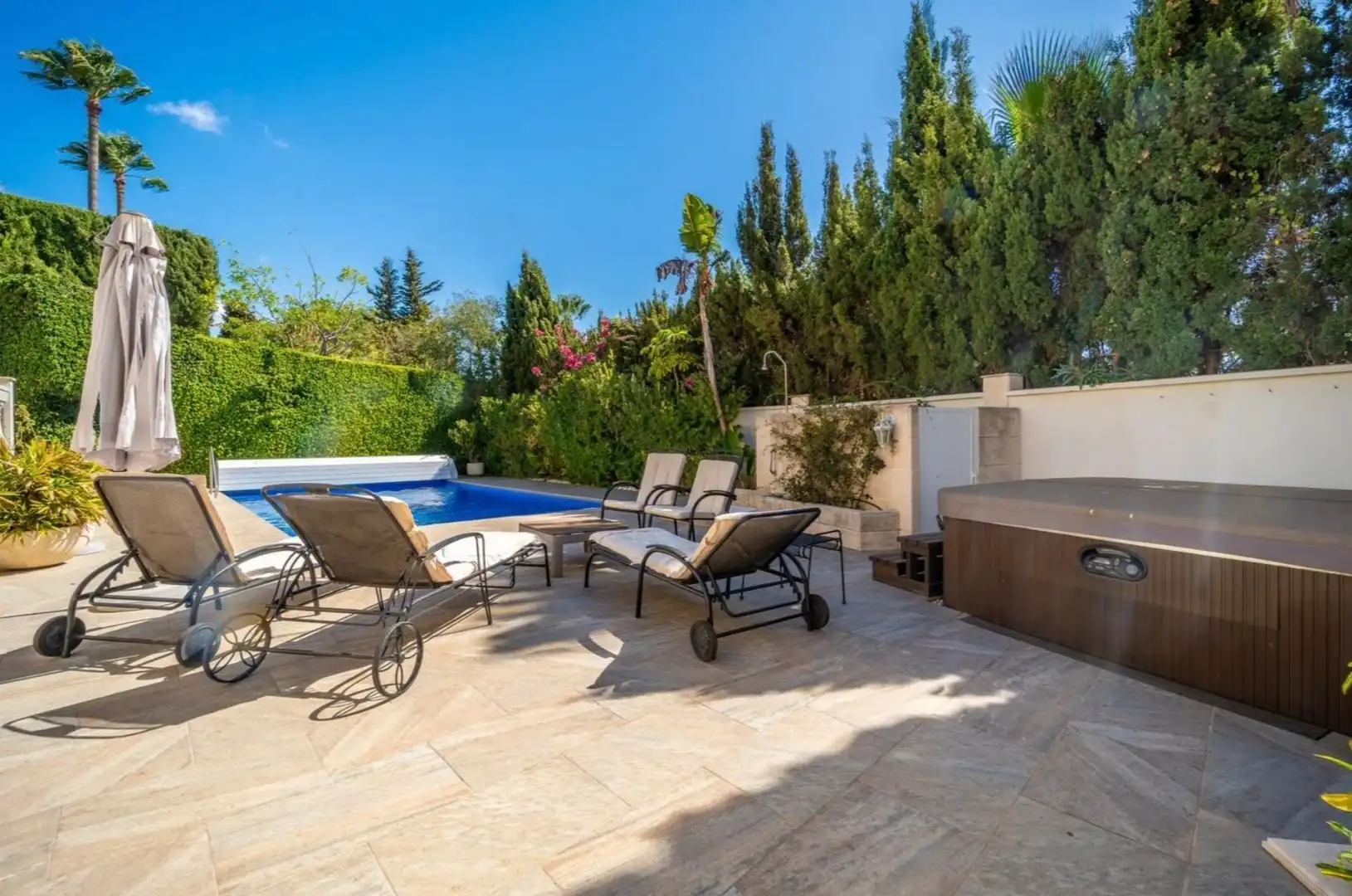 Terraza de Casa o chalet en venta en Marbella con Aire acondicionado, Calefacción y Jardín privado