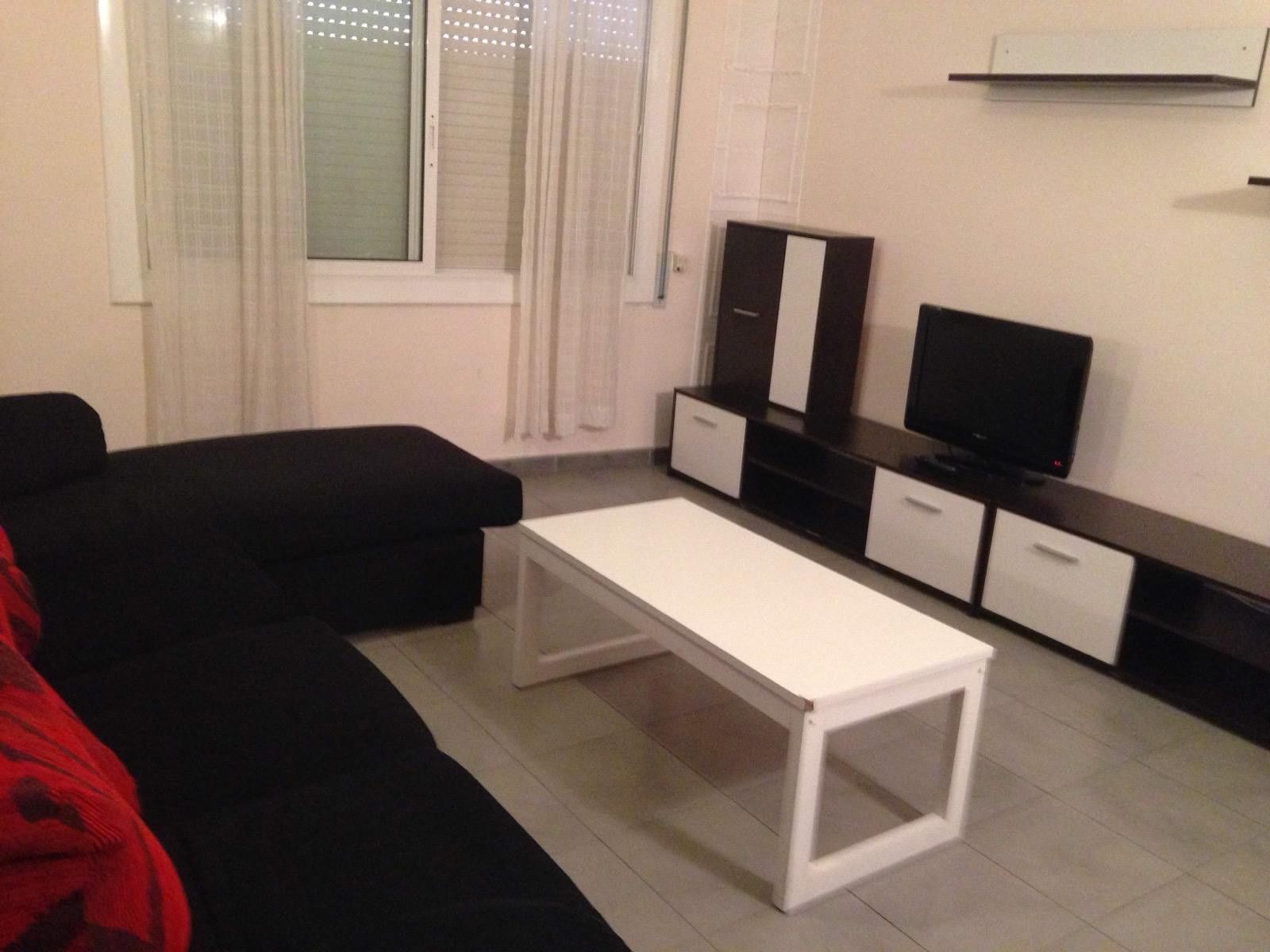 Sala d'estar de Pis de lloguer en Viladecans amb Aire condicionat i Es permeten mascotes