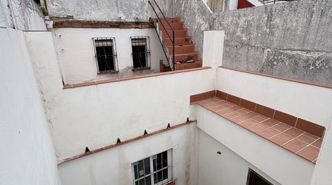 Foto 4 de Casa adosada en venta en Carmona, Sevilla