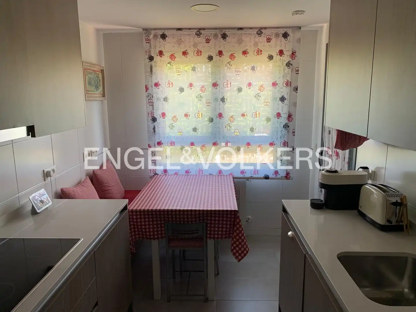 Esszimmer von Wohnung zur Miete in Madrid mit Klimaanlage, Heizung und Privatgarten
