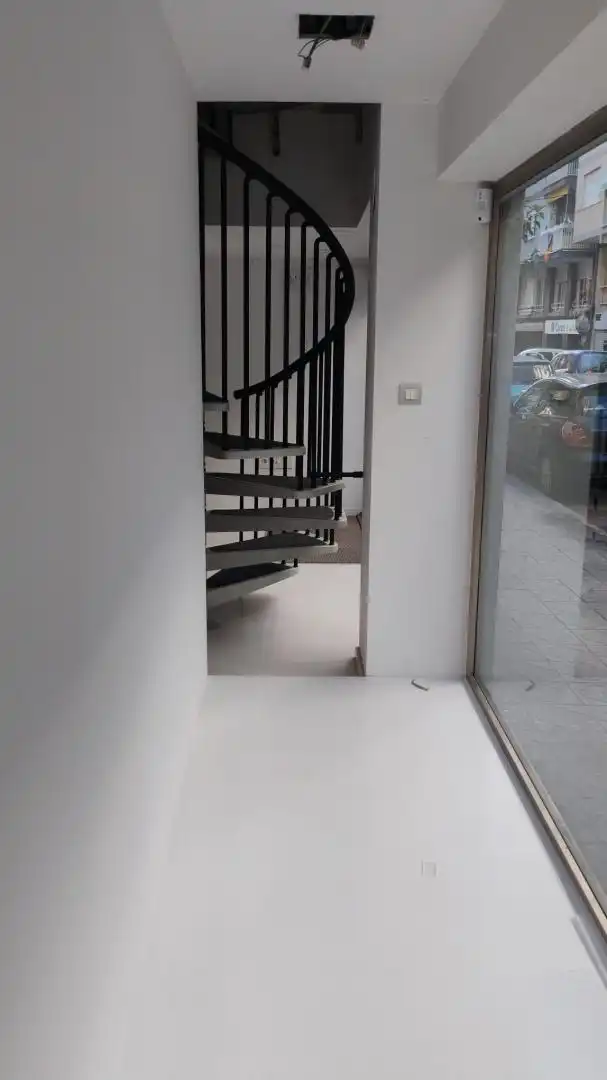 Oficina de lloguer a de Sevilla, imagen 2