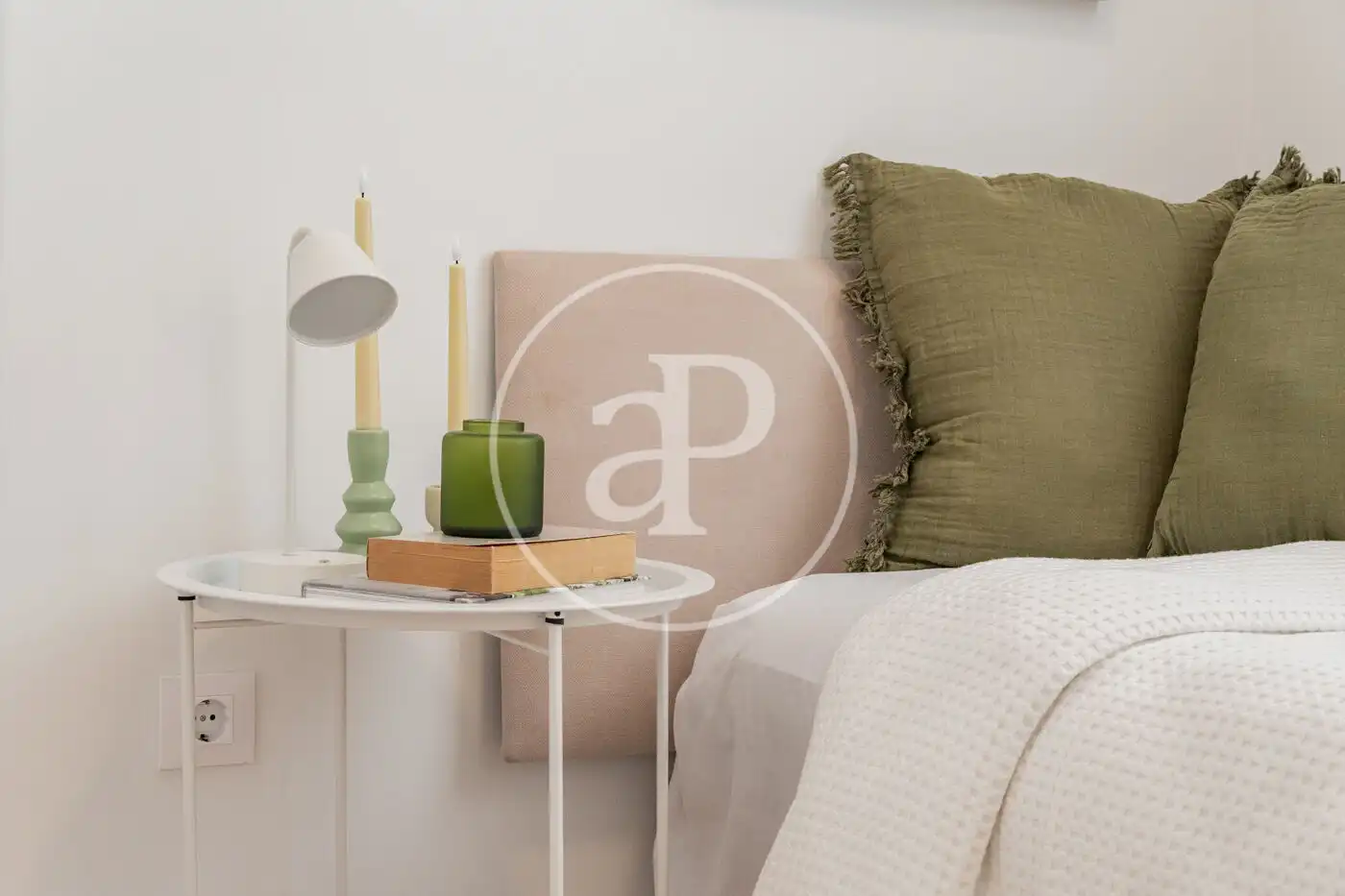 Bedroom of Flat for sale in Madrid  with Air Conditioner, Heating and Terrace