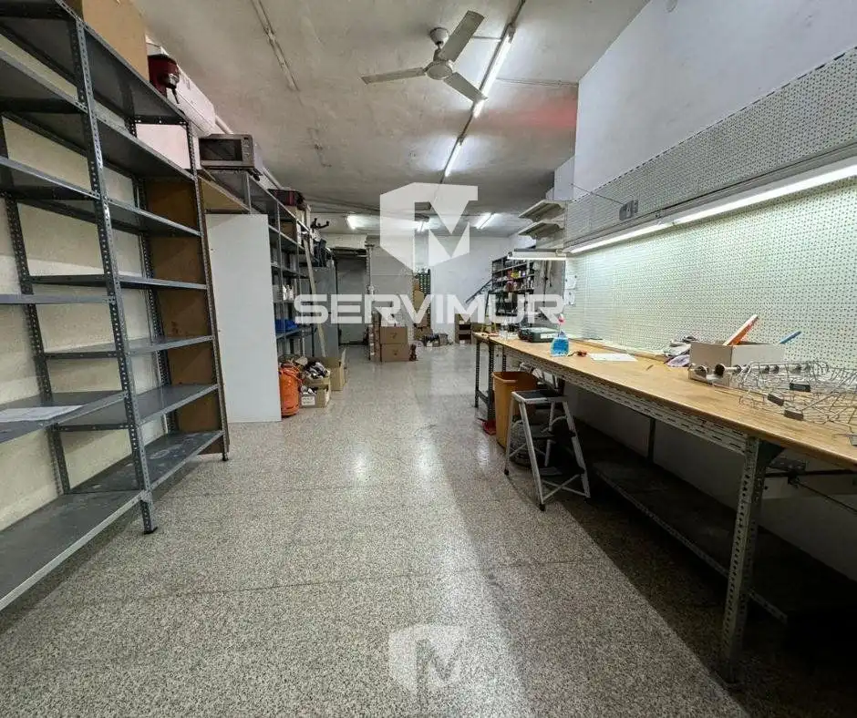 Edificio en venta en Carrer de Menéndez Pelayo, Estadi - Santa Anna