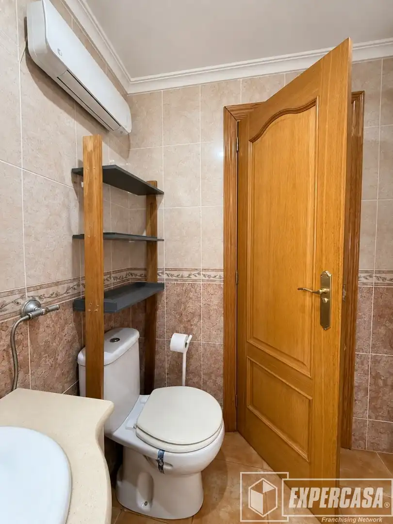 Baño de Casa o chalet en venta en Llíria con Aire acondicionado, Trastero y Piscina