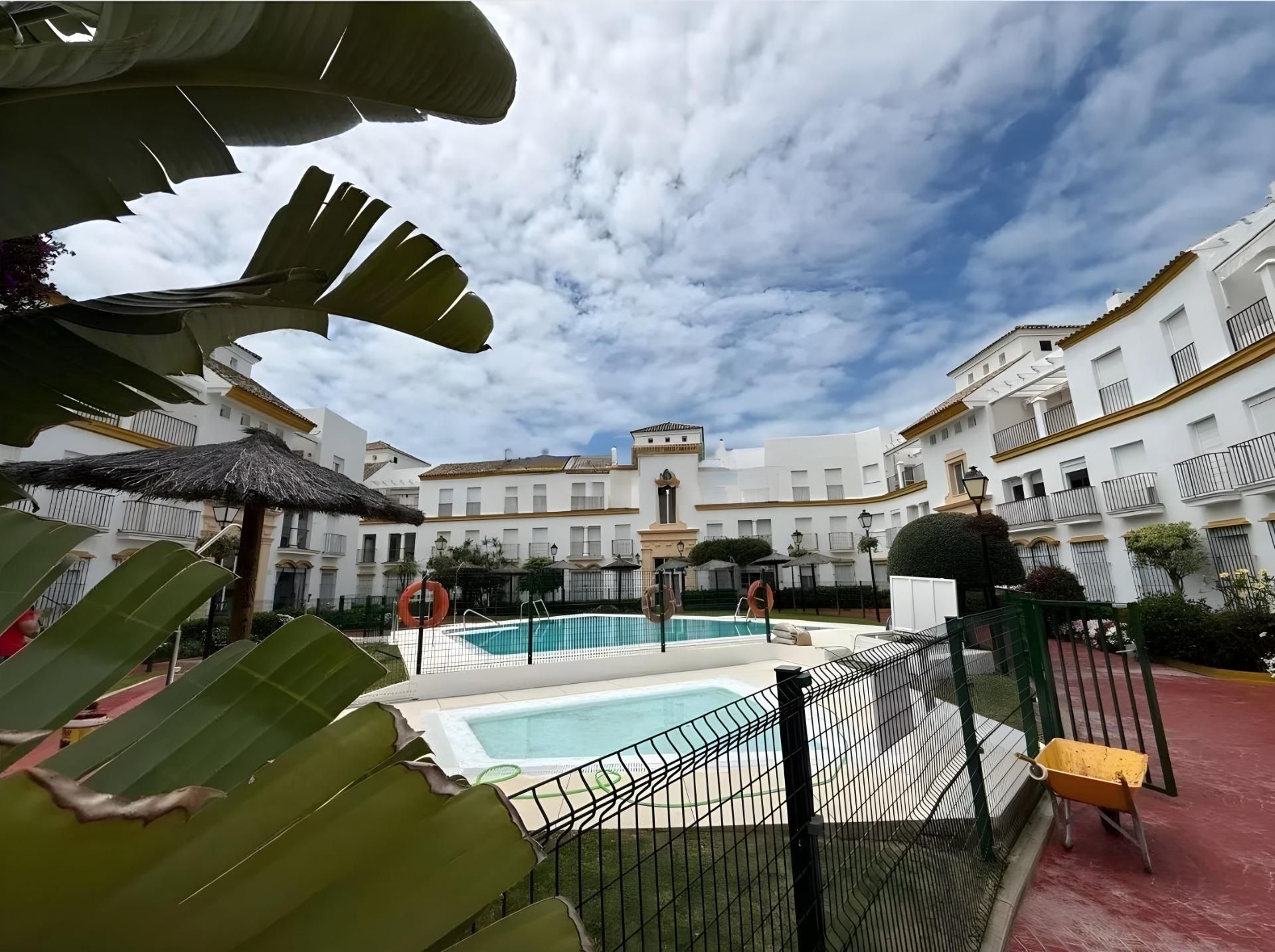 Vista exterior de Apartamento en venta en Rota con Jardín privado, Terraza y Trastero