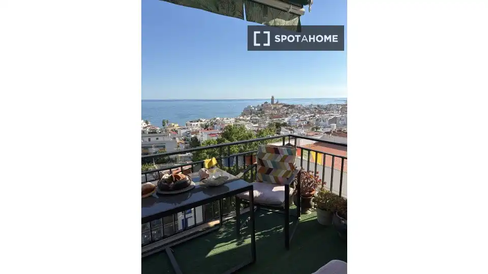 Exterior view of Flat for share in Sitges  with Air Conditioner, Heating and Furnished