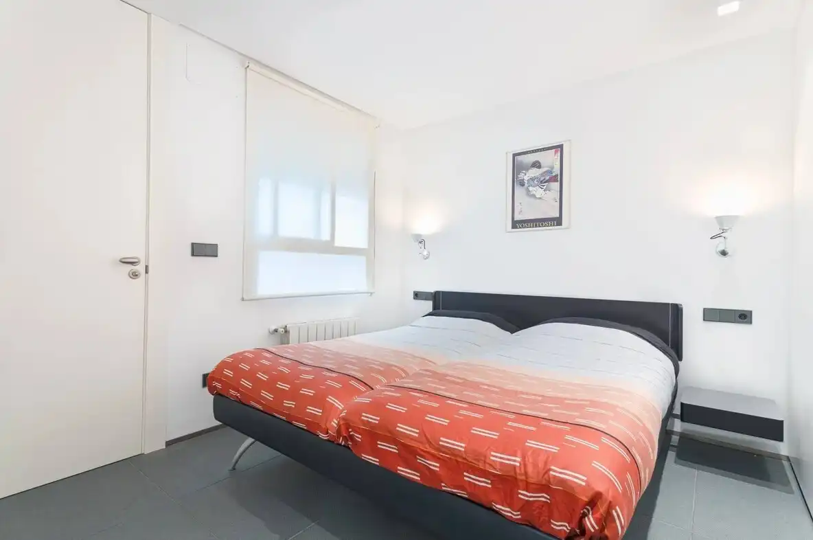 Dormitori de Apartament de lloguer en Valencia amb Aire condicionat, Calefacció i Terrassa
