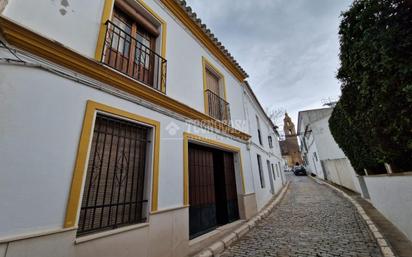 Vista exterior de Casa adosada en venda en Osuna amb Terrassa i Balcó