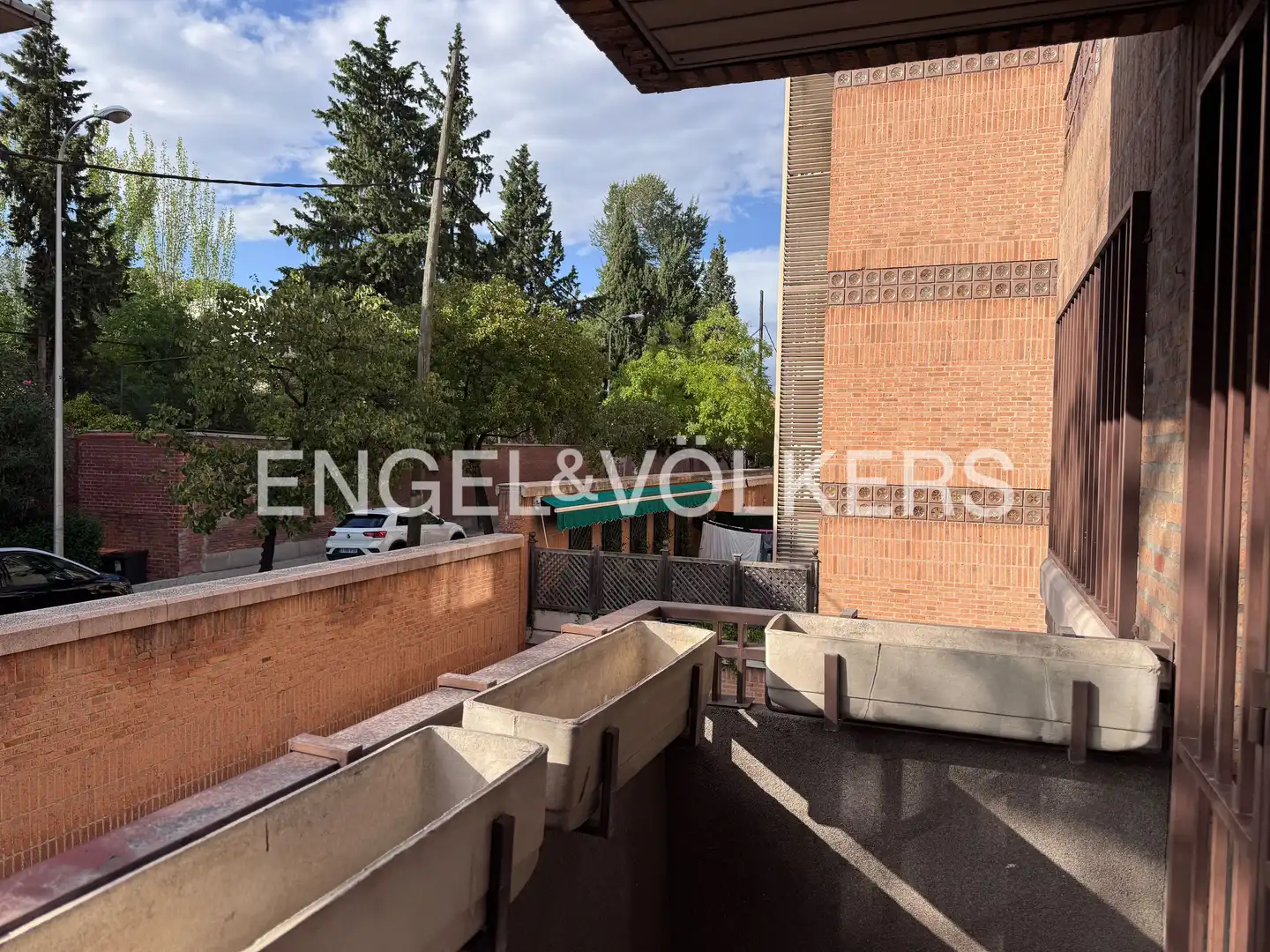 Exterior view of Flat for rent in Chamartín