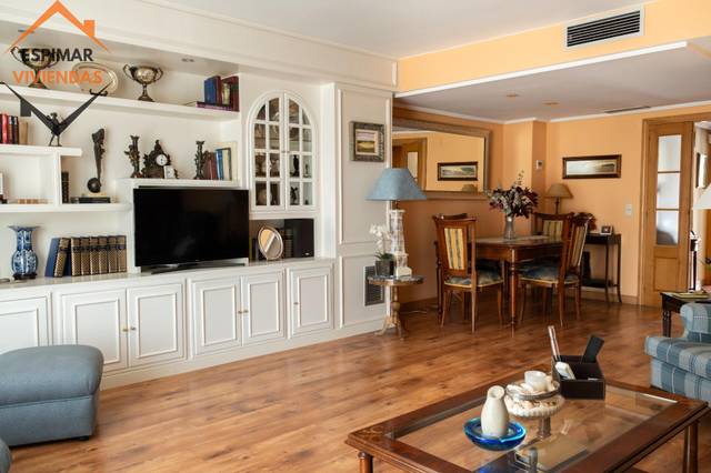 Casa adosada en Venta en Avenida MOVERA (MVR) en Movera