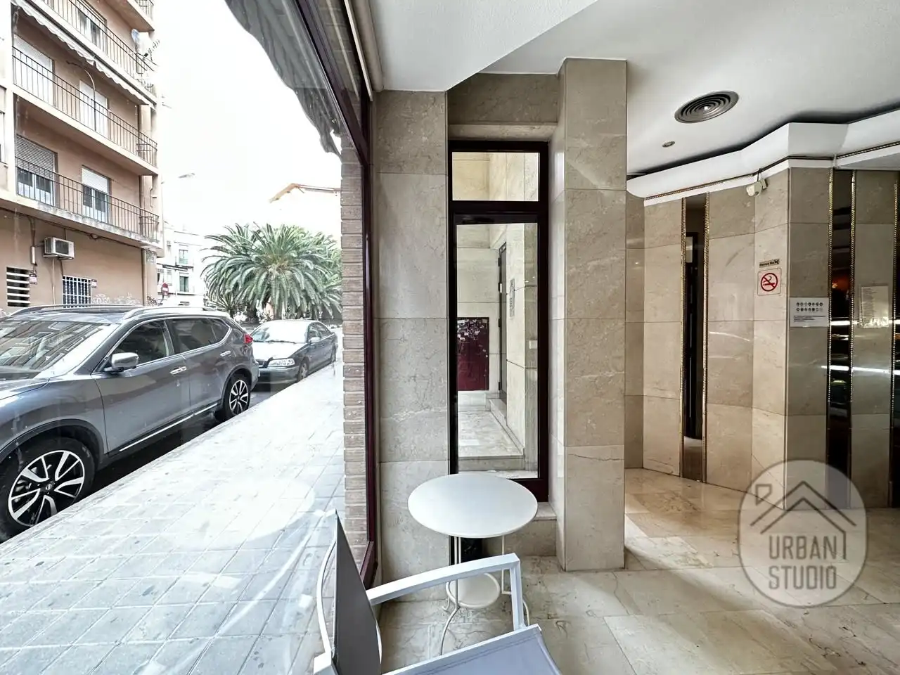 Local en venta en calle del Tucuman, Ensanche - Diputación