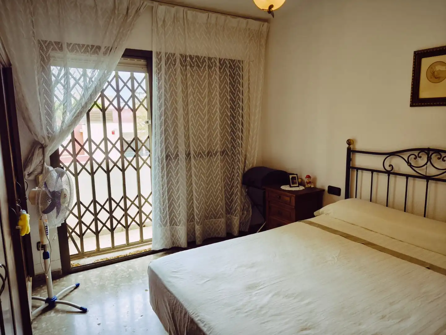 Dormitori de Casa adosada en venda en Almería amb Aire condicionat, Terrassa i Moblat