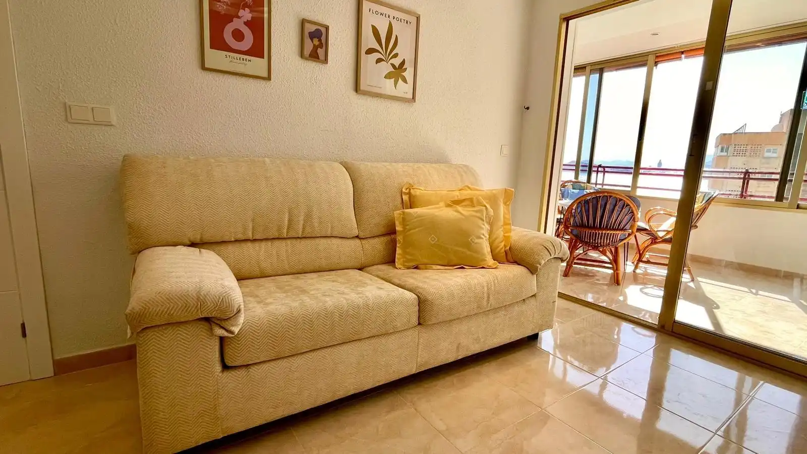 Mini appartamento con terrazza in affitto a Rincón de Loix, imagen 8