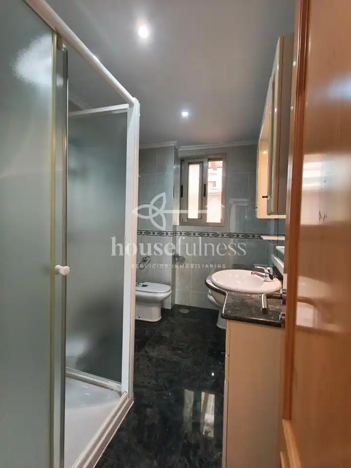 Bathroom of Flat for sale in Ferrol  with Heating and Terrace