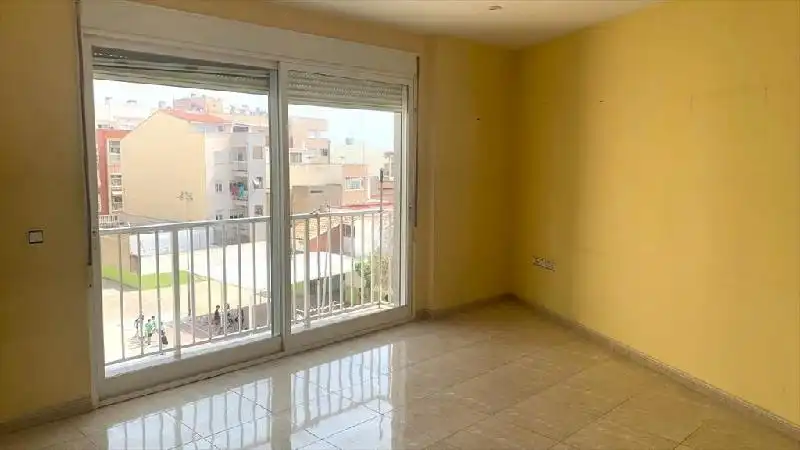 Habitación de Piso en venta en Benicarló con Trastero y Balcón