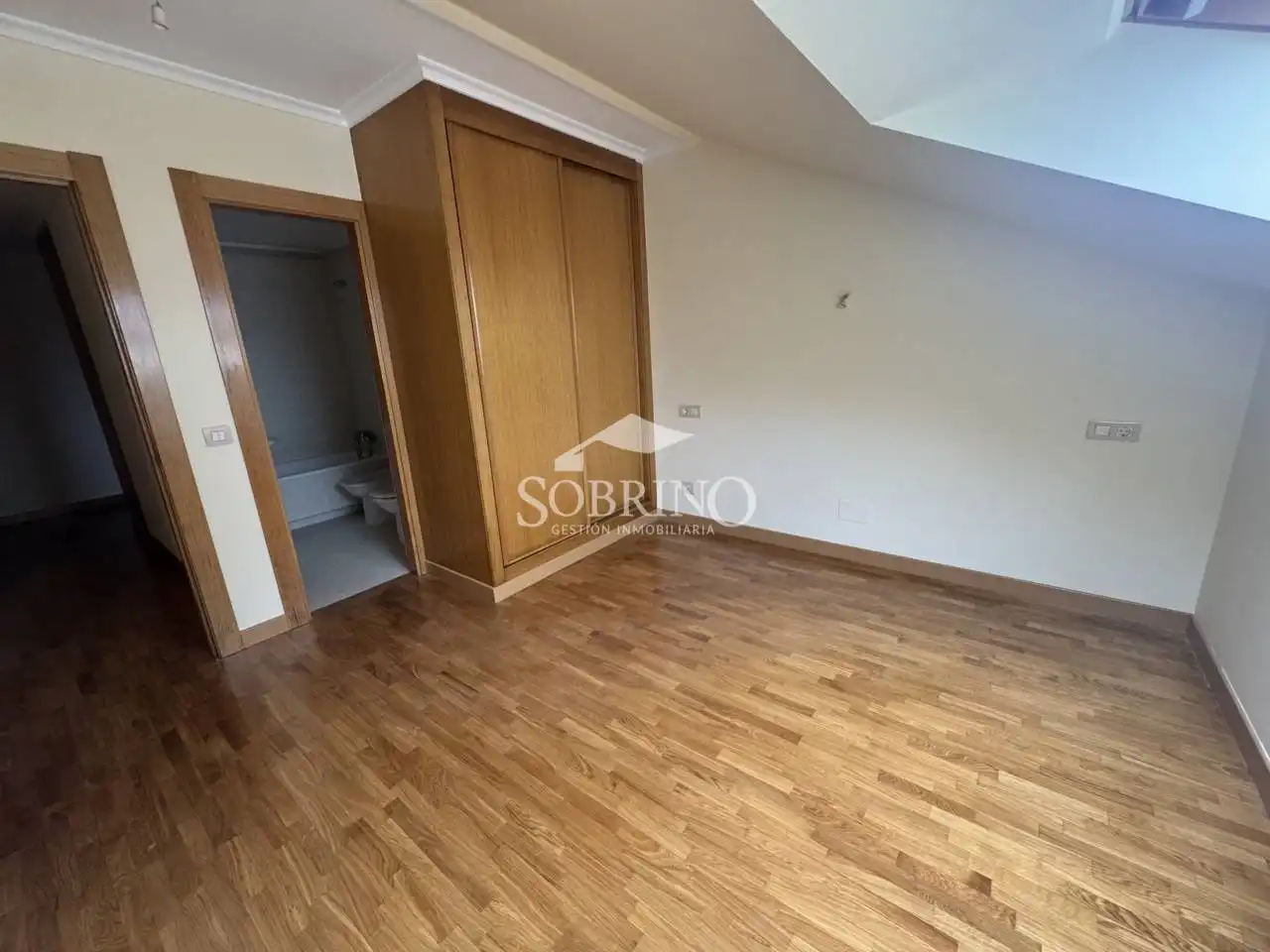 Flat for sale in Llanes  with Heating and Storage room