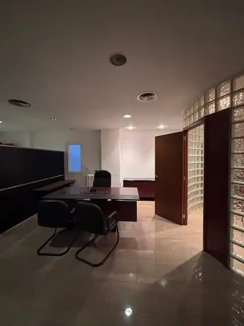 Oficina en venta en Lleida con Aire acondicionado, Calefacción y Amueblado