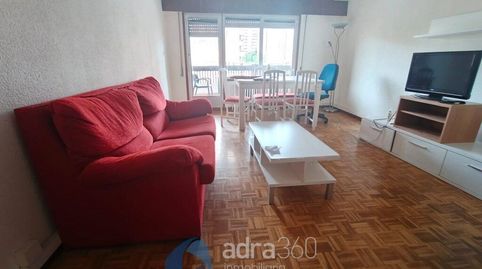 Foto 2 de Piso en venta en Avenida Solidaridad, Residencia, Logroño
