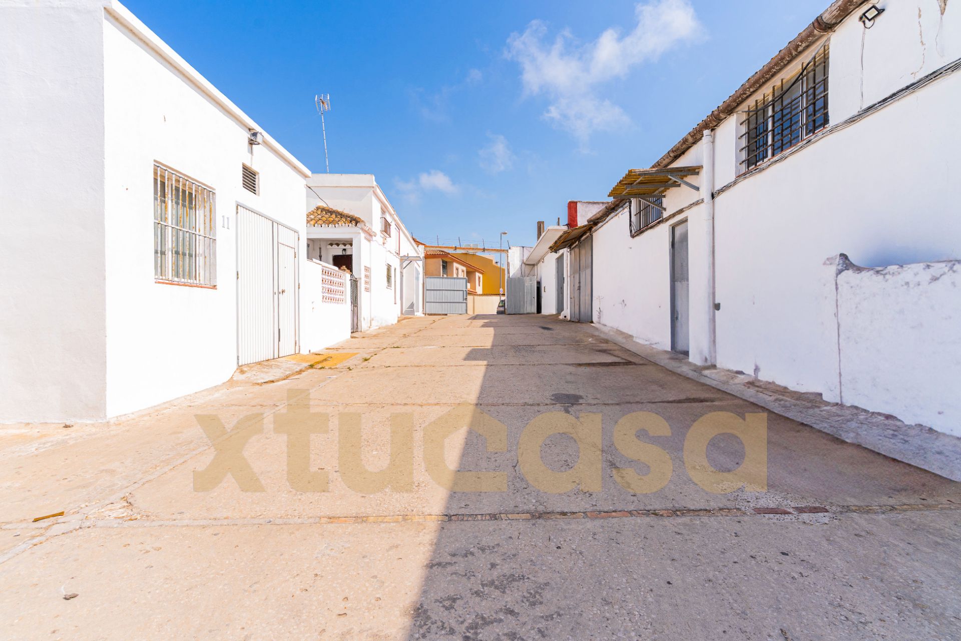 Exterior view of Industrial buildings for sale in San Fernando