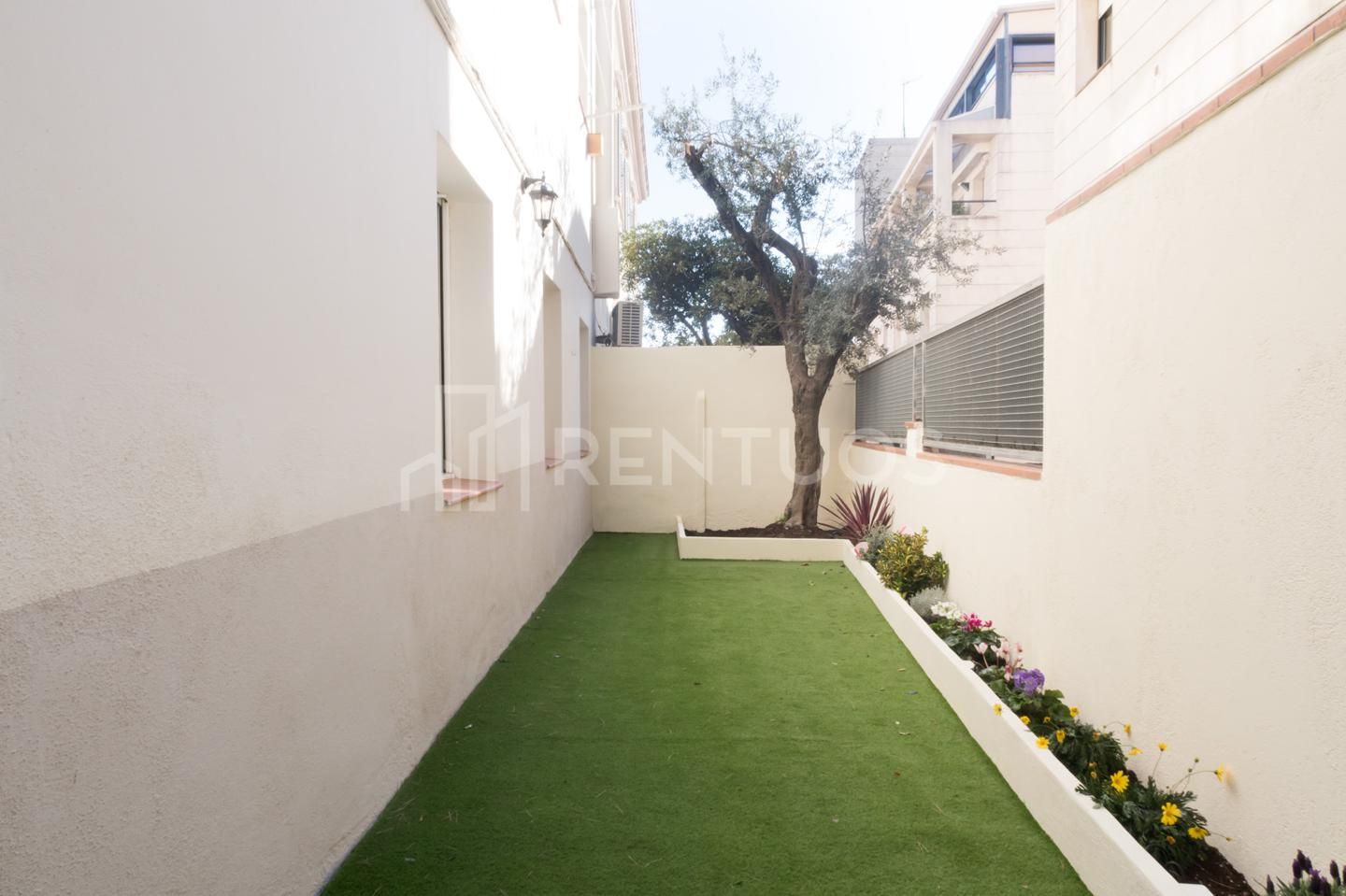 Terrassa de Planta baixa de lloguer en  Barcelona Capital amb Calefacció, Jardí privat i Terrassa