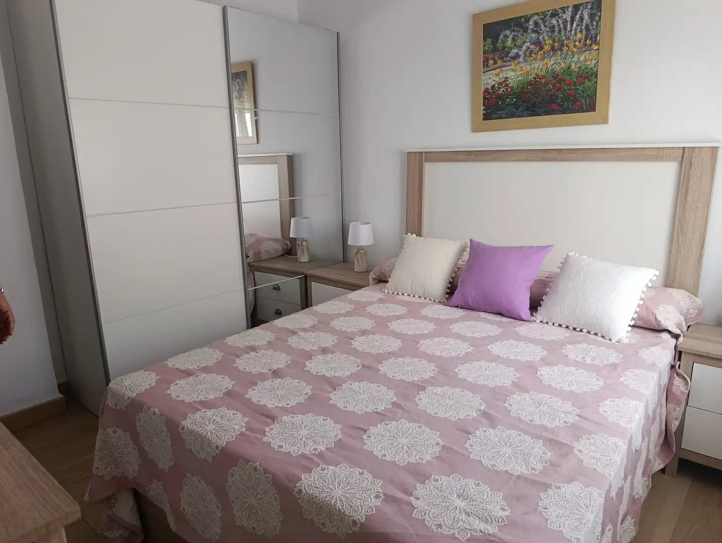 Habitación de Piso de alquiler en Dos Hermanas con Aire acondicionado, Trastero y Amueblado